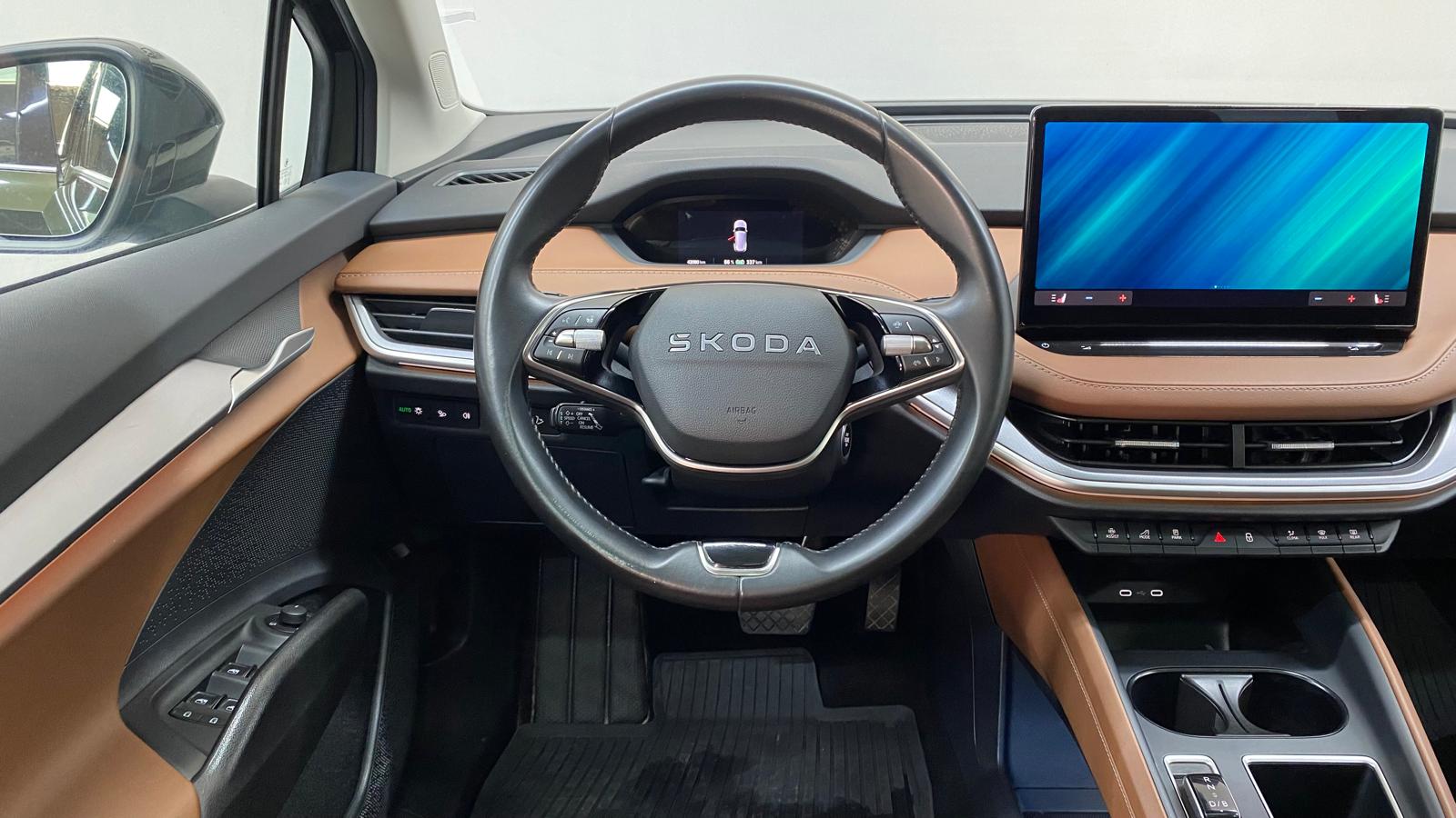 SKODA ENYAQ 11